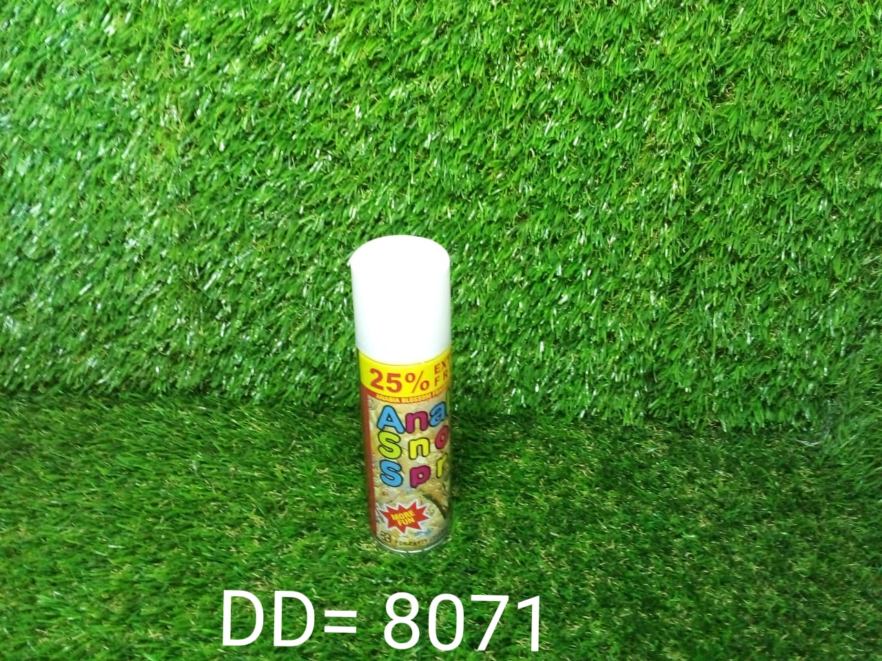 8071 Party Snow Spray used in all kinds of party and official places for having fun with friends and others. DeoDap